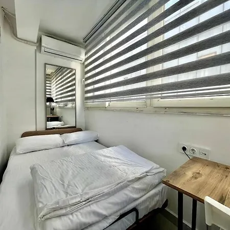 شقة Fully Furnished Flat B8 *